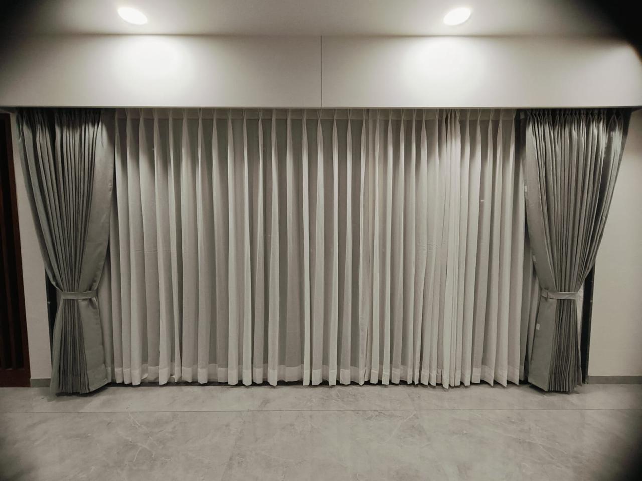 Curtain Designing Installation